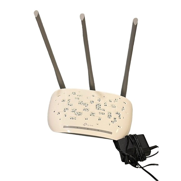 TP-LINK TL-WA901ND 450Mbps Wireless N Access Point - Picture 1 of 3